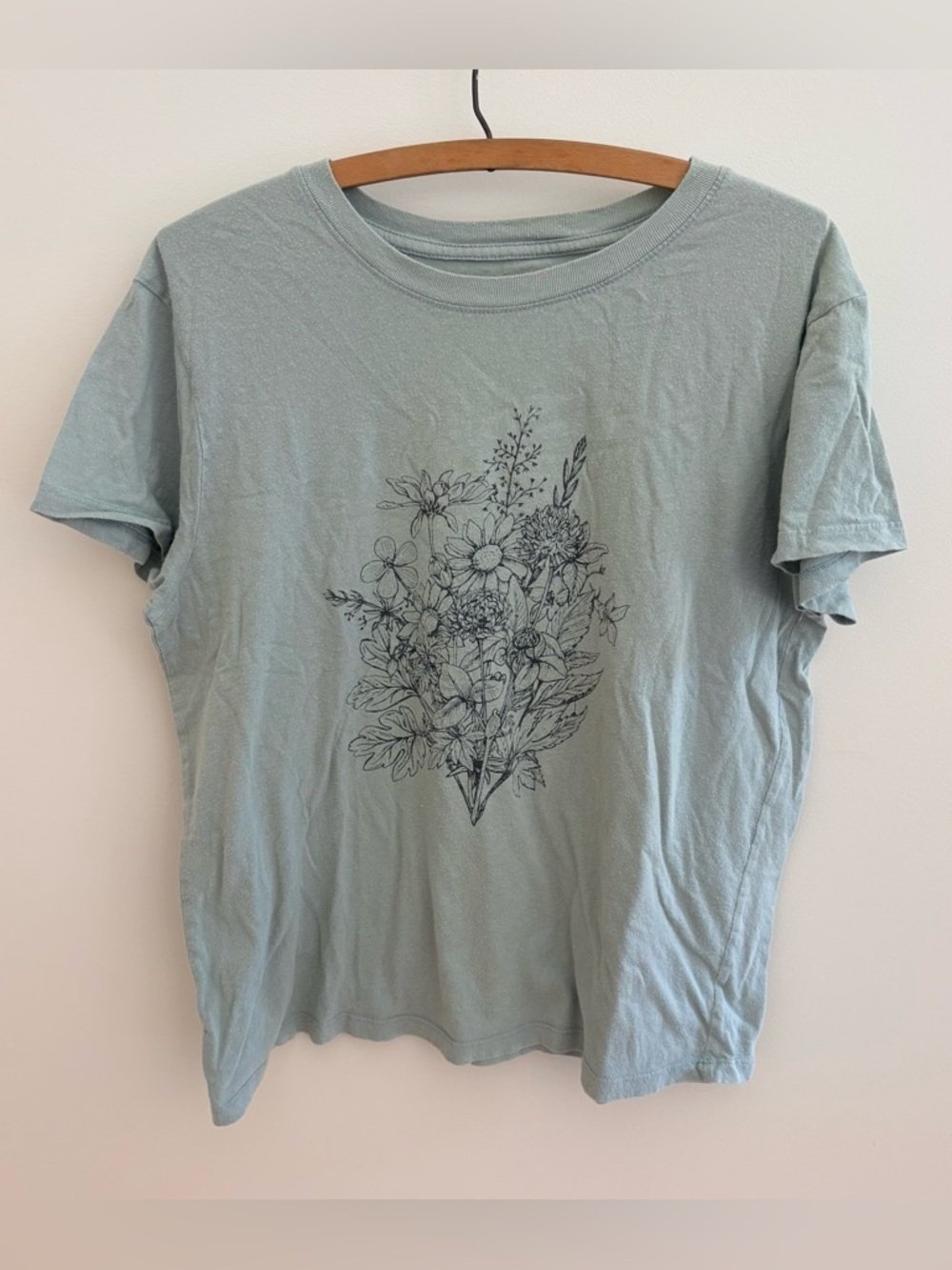 Fifth Sun Floral Bouquet Tee